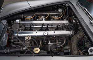 Bild 31/36 von Aston Martin DB 6 Vantage (1966)