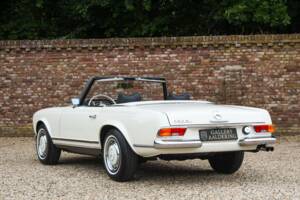 Image 2/50 de Mercedes-Benz 280 SL (1971)
