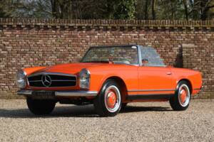 Image 1/50 of Mercedes-Benz 230 SL (1964)