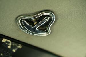 Image 40/45 of Mercedes-Benz 190 E (1987)