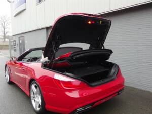 Image 59/99 of Mercedes-Benz SL 63 AMG (2012)