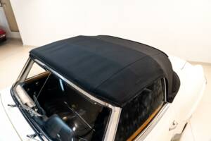 Bild 7/27 von Mercedes-Benz 190 SL (1961)
