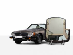 Image 7/50 of Mercedes-Benz 560 SL (1988)