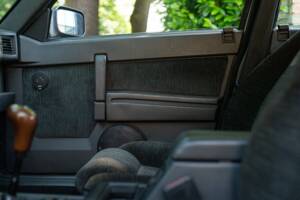 Image 28/50 of Alfa Romeo 75 2.0 Twin Spark (1989)