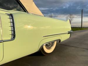 Image 24/83 of Cadillac 62 Convertible (1956)