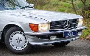 Bild 4/59 von Mercedes-Benz 280 SL (1985)