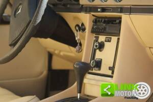 Afbeelding 15/50 van Mercedes-Benz 280 SLC (1976)