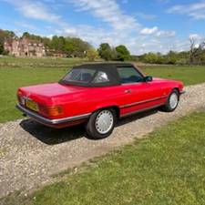 Image 26/39 of Mercedes-Benz 300 SL (1989)
