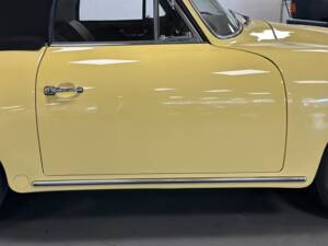 Image 17/101 of Porsche 356 B 1600 (1963)