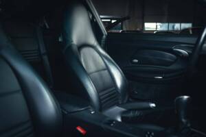 Bild 14/15 von Porsche 911 Carrera 4S (2003)