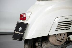 Immagine 23/32 di Piaggio Vespa 50 L (1968)