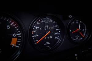 Immagine 65/96 di Porsche 911 Speedster 3.2 (1989)