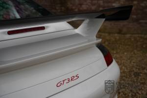 Image 27/50 de Porsche 911 GT3 RS Clubsport (2004)