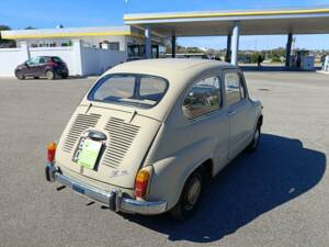 Image 34/44 of FIAT 600 D (1967)
