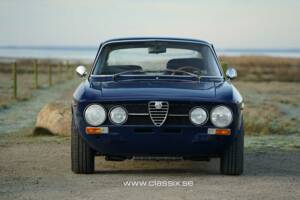 Bild 4/21 von Alfa Romeo 1750 GT Veloce (1972)