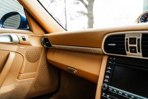 Bild 22/51 von Porsche 911 Carrera 4 GTS (2011)