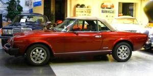 Immagine 4/27 di FIAT Dino Spider (1987)
