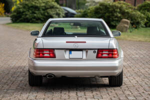 Bild 18/38 von Mercedes-Benz SL 500 (2000)