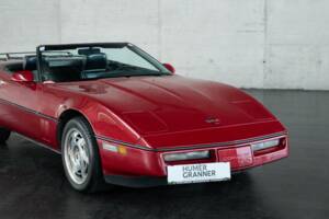 Imagen 44/50 de Chevrolet Corvette Convertible (1990)