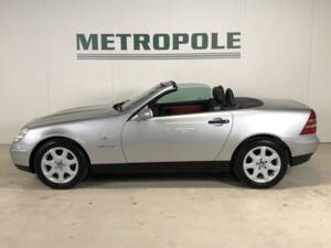 Image 3/24 de Mercedes-Benz SLK 230 Kompressor (1997)