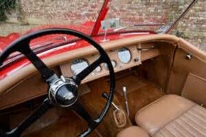 Image 24/50 of Jaguar XK 120 SE OTS (1954)