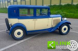 Image 8/10 of Renault Monaquatre (1932)