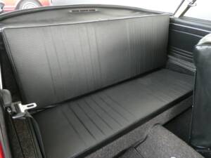 Image 14/27 of Volkswagen Karmann Ghia 1600 L (1967)