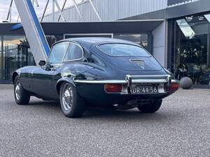 Image 7/46 de Jaguar Type E V12 (2+2) (1972)