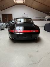 Image 3/12 of Porsche 911 Carrera 4 (1994)