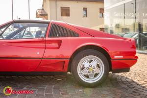 Image 11/49 of Ferrari 208 GTS Turbo (1989)