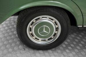 Afbeelding 31/50 van Mercedes-Benz 300 D (1978)