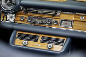 Afbeelding 16/22 van Mercedes-Benz 280 SE 3,5 (1970)
