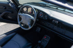 Immagine 32/134 di Porsche 911 Carrera (1995)