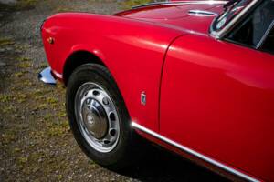 Image 32/46 of Alfa Romeo 2000 Spider (1960)