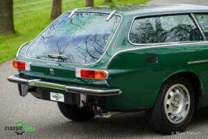 Image 25/34 of Volvo 1800 ES (1972)