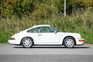 Image 4/38 of Porsche 911 Carrera 4 (1990)