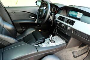 Afbeelding 45/51 van BMW M5 (2007)