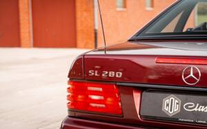 Image 17/47 of Mercedes-Benz SL 280 (1996)