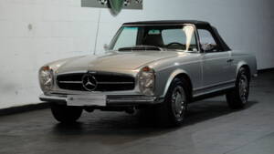 Image 4/35 of Mercedes-Benz 230 SL (1964)