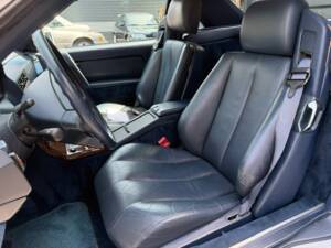 Image 10/20 of Mercedes-Benz 300 SL-24 (1992)