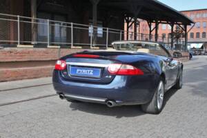 Image 23/23 of Jaguar XK 4.2 (2006)