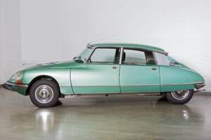 Bild 3/20 von Citroën DS 23 Pallas (1974)
