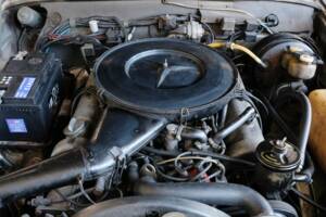 Image 32/49 de Mercedes-Benz 280 SE (1970)