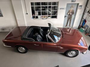 Imagen 12/35 de Peugeot 504 Convertible (1971)