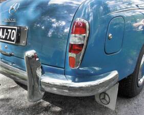Image 5/9 of Mercedes-Benz 220 S (1957)