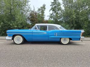 Imagen 1/34 de Oldsmobile Series 88 Holiday Hardtop (1958)