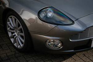 Image 34/39 of Aston Martin V12 Vanquish (2003)