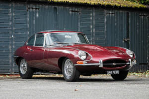 Image 1/40 de Jaguar Type E 4.2 (1967)