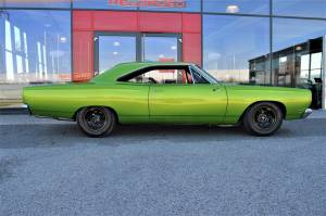 Image 3/43 of Plymouth Road Runner Hardtop Coupe (1968)