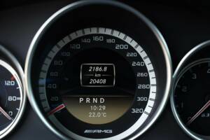 Image 8/50 of Mercedes-Benz C 63 AMG (2012)